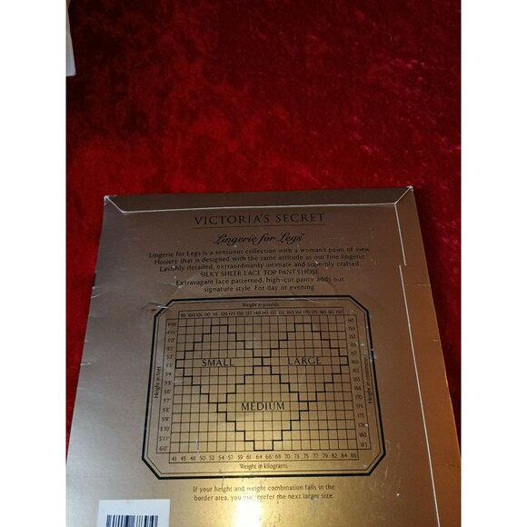 Victorias Secret Glamour Sheers Silky Sheer Lace Top Pantyhose Buff Medium - Picture 3 of 4